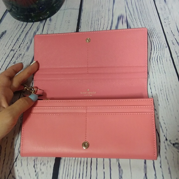 FLASH SALE!🆕️KATE SPADE WRISTLET - Picture 3 of 6